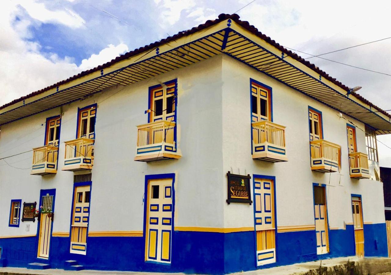 Hostal Ciudad De Segorbe Salento Esterno foto