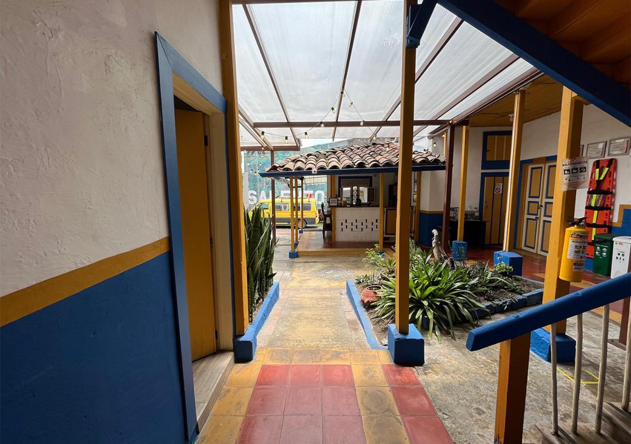 Hostal Ciudad De Segorbe Salento Esterno foto