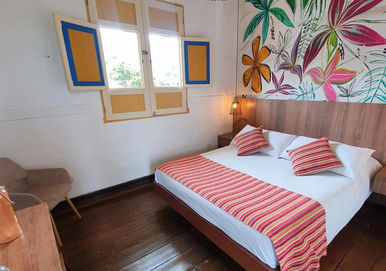 Hostal Ciudad De Segorbe Salento Esterno foto