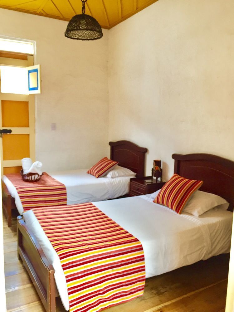 Hostal Ciudad De Segorbe Salento Esterno foto